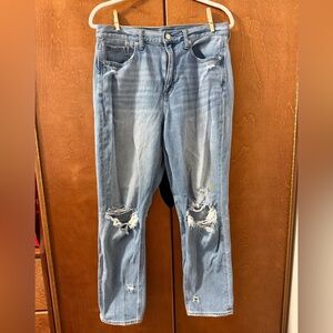 American Eagle Outfitters Light Blue Distressed Boyfriend Jeans